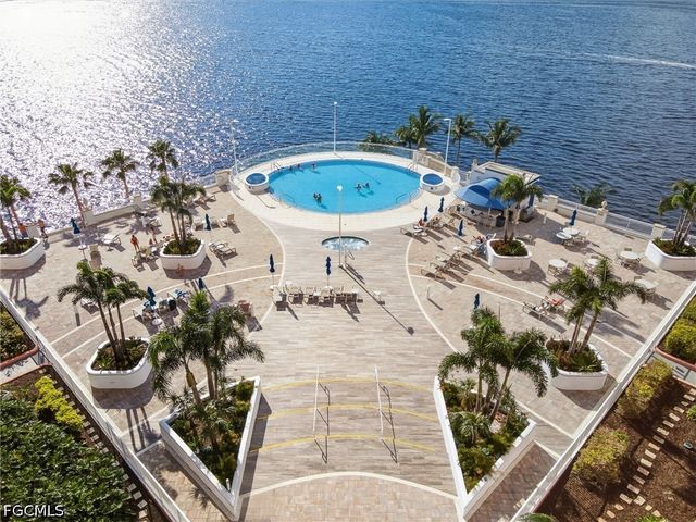 2743 1st ST 904, Fort Myers, FL 33916