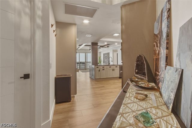 2743 1st ST 904, Fort Myers, FL 33916