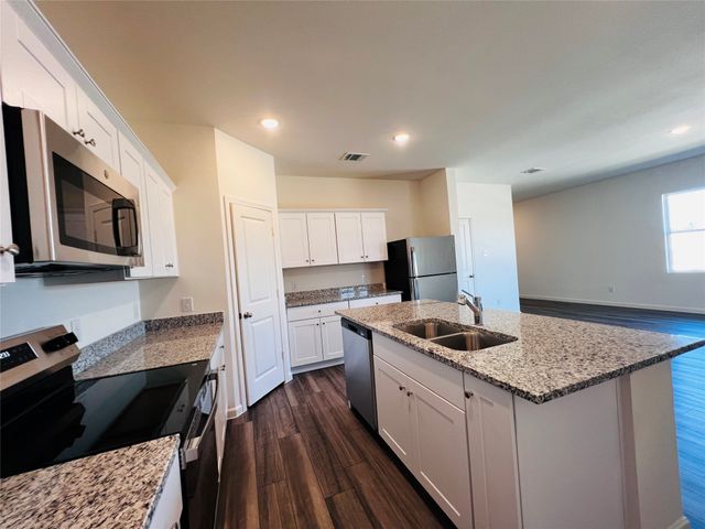 2217 Pioneer Drive, Princeton, TX 75407