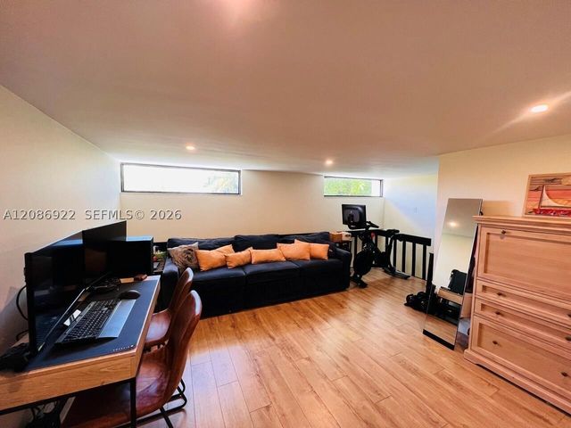 7840 SW 86th St 22, Miami, FL 33143