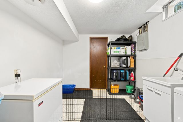 1925 Strong Avenue, Manhattan, KS 66502