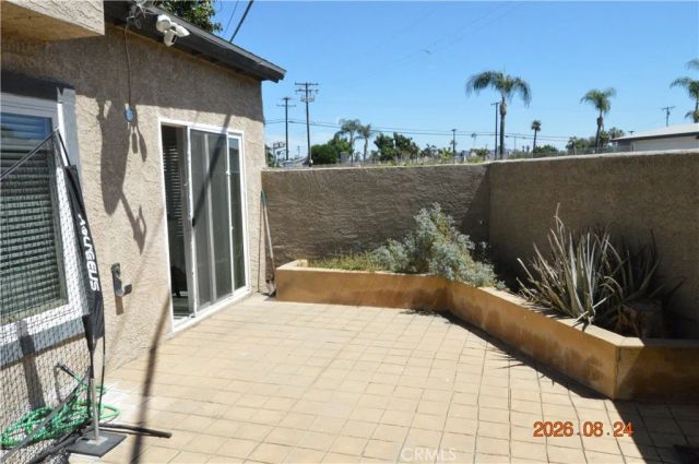 681 N Lark Ellen, Covina, CA 91722