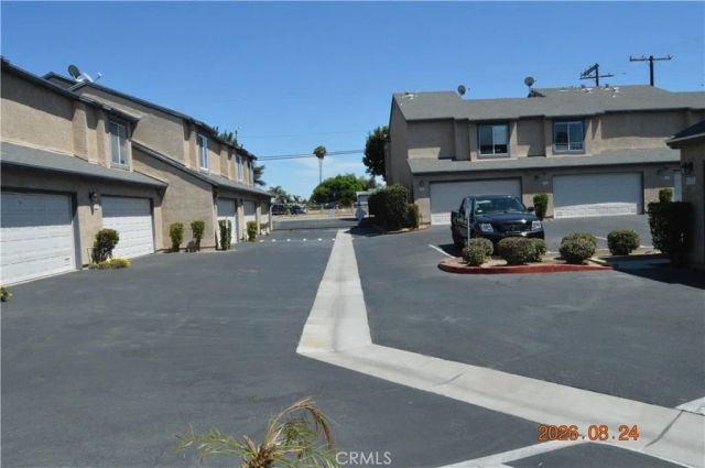 681 N Lark Ellen, Covina, CA 91722