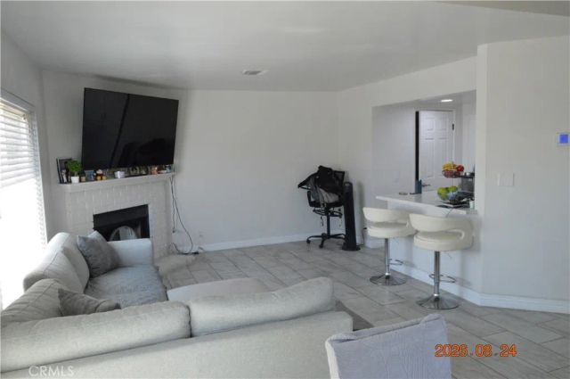681 N Lark Ellen, Covina, CA 91722