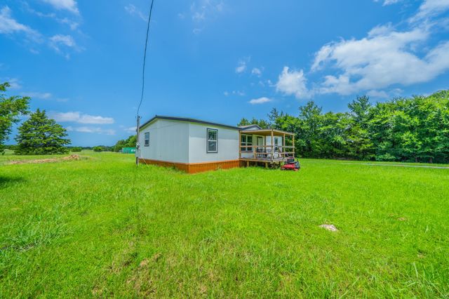 460 County Road 1260, Savoy, TX 75479