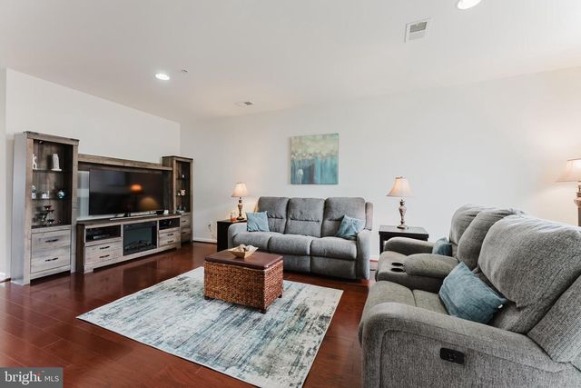 42590 HOLLYHOCK TER, Brambleton, VA 20148