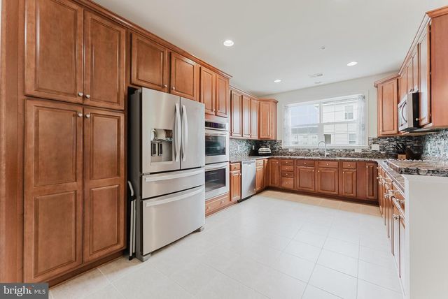 42590 HOLLYHOCK TER, Brambleton, VA 20148