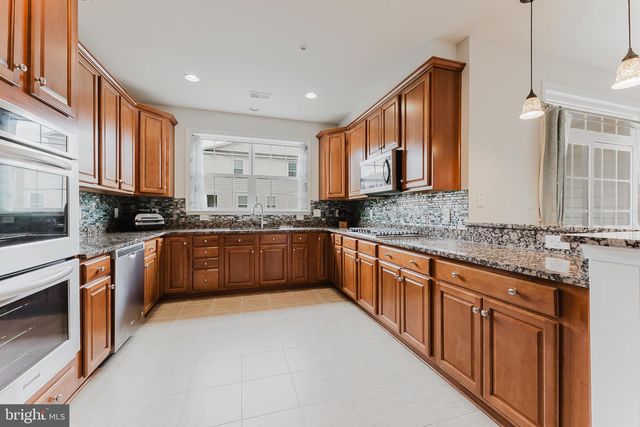 42590 HOLLYHOCK TER, Brambleton, VA 20148