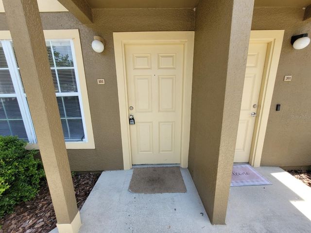 5914 WILLOW RIDGE DRIVE 101, Zephyrhills, FL 33541