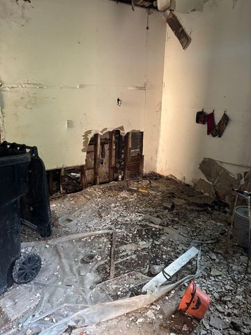 5951 S Elizabeth Street, Chicago, IL 60636