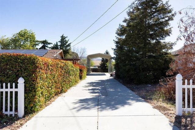 22020 Westwood, Tehachapi, CA 93561
