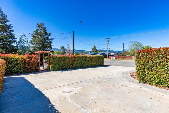 22020 Westwood, Tehachapi, CA 93561