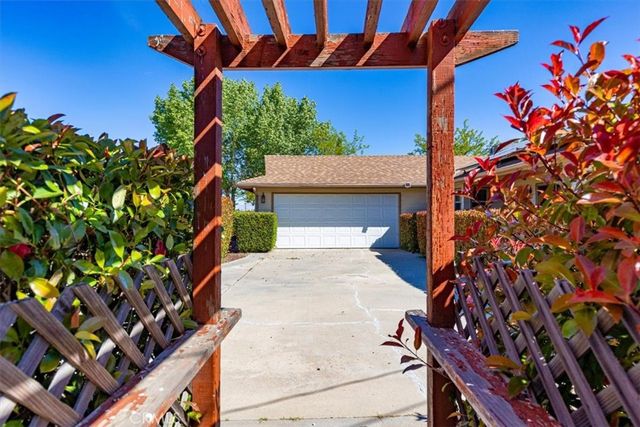 22020 Westwood, Tehachapi, CA 93561
