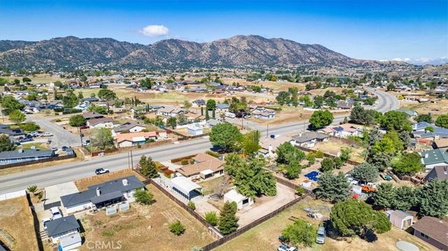22020 Westwood, Tehachapi, CA 93561