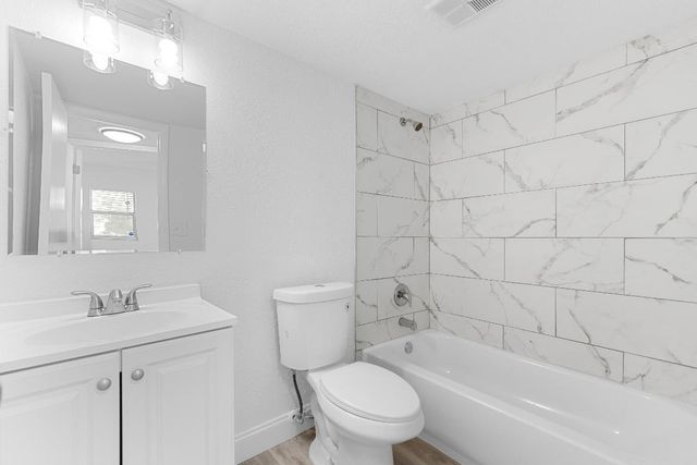 8000 Sunrise Lakes Drive E 112, Sunrise, FL 33322