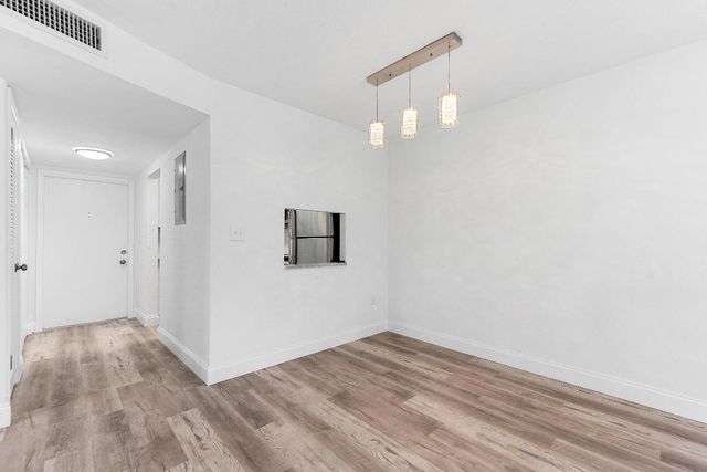 8000 Sunrise Lakes Drive E 112, Sunrise, FL 33322