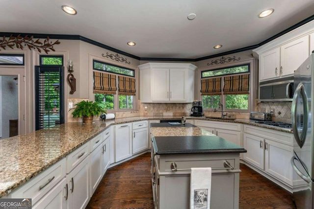 640 Goldpoint Trace, Woodstock, GA 30189