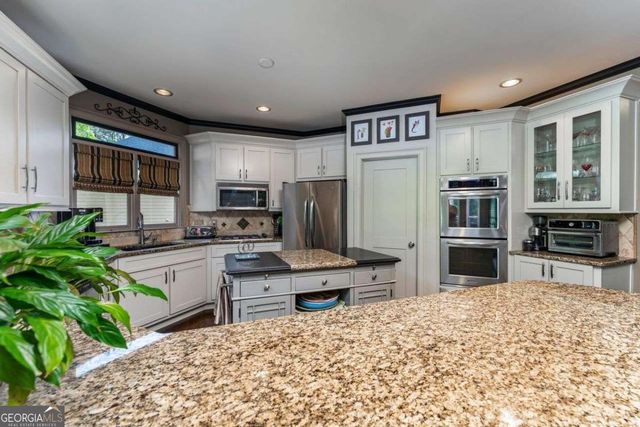 640 Goldpoint Trace, Woodstock, GA 30189