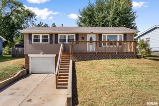 8112 W 9TH Street, Rock Island, IL 61201