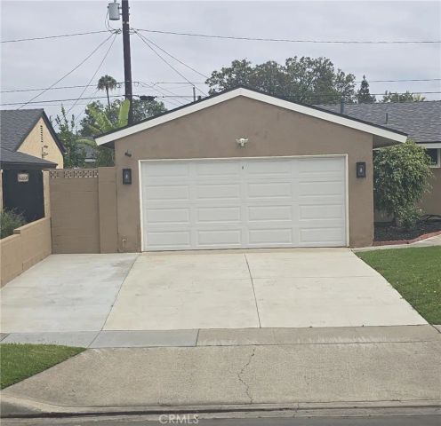 3619 W Myra Avenue, Anaheim, CA 92804