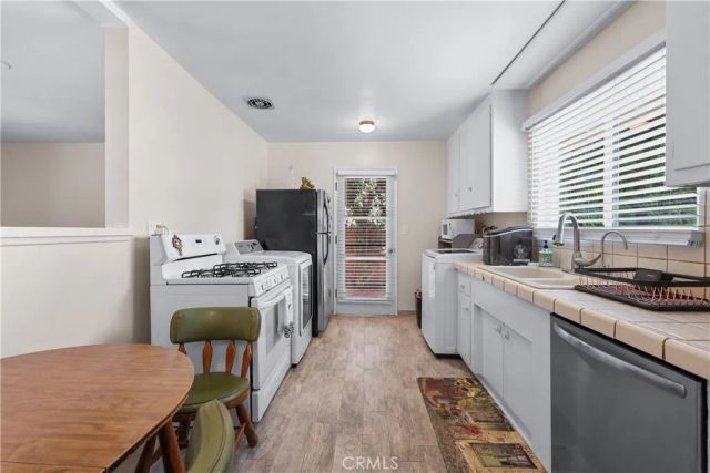 3619 W Myra Avenue, Anaheim, CA 92804
