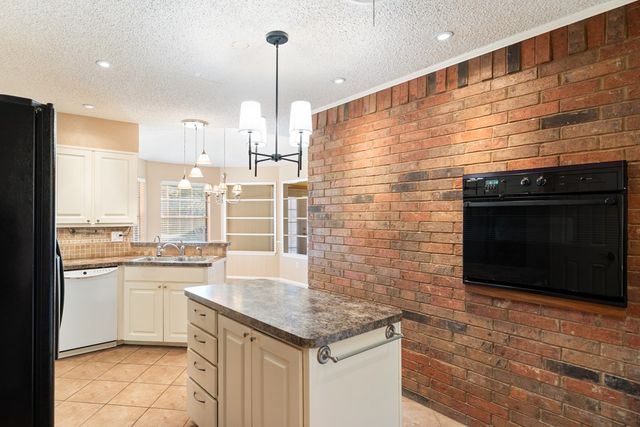 4 Glenwick Cove, Big Spring, TX 79720