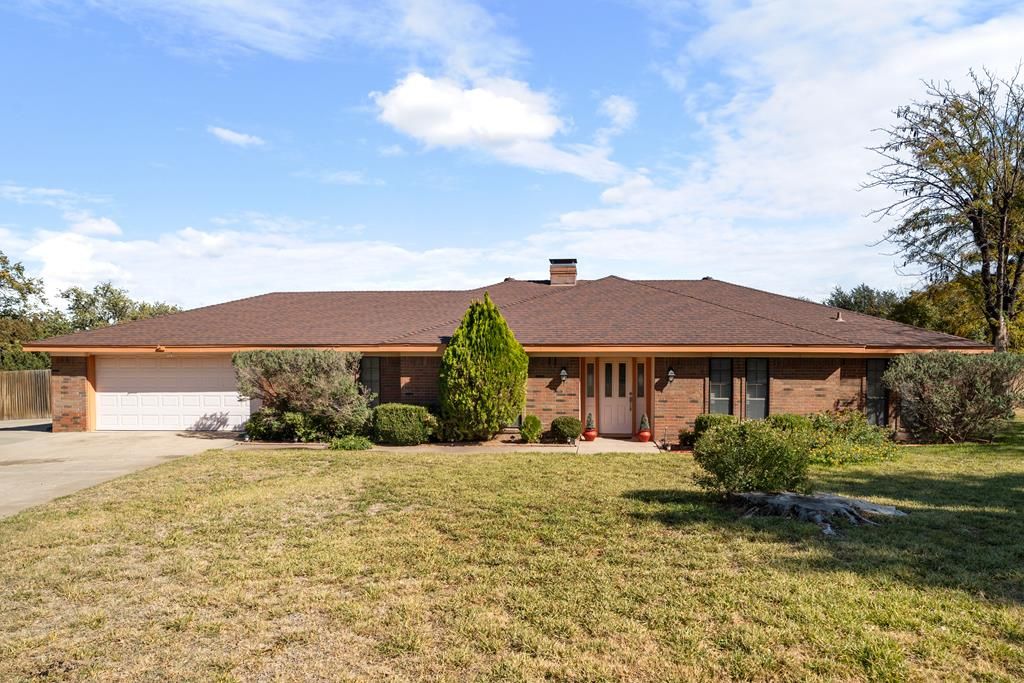 4 Glenwick Cove, Big Spring, TX 79720