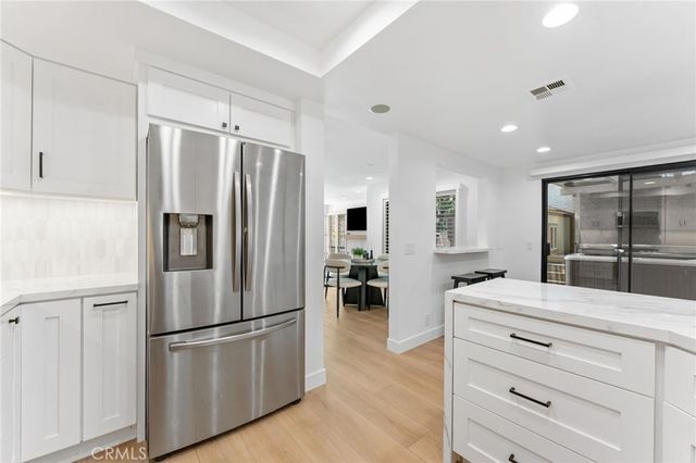 1066 Sunwood Lane, Oak Park, CA 91377