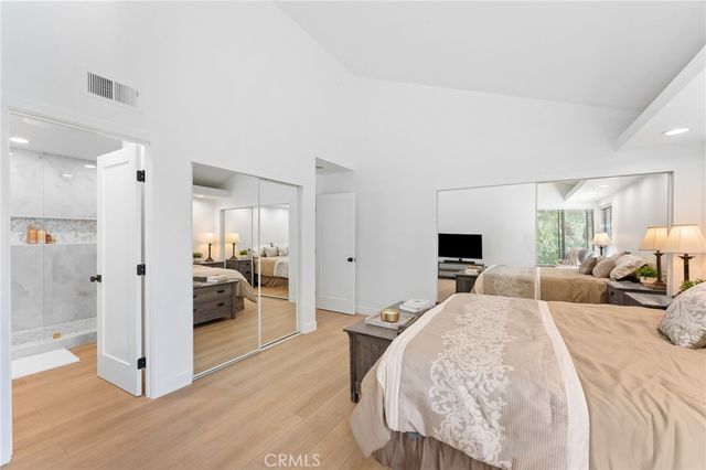 1066 Sunwood Lane, Oak Park, CA 91377