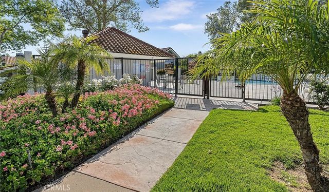 1066 Sunwood Lane, Oak Park, CA 91377