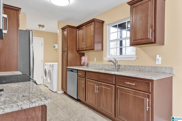 2307 PENTLAND DRIVE, Birmingham, AL 35235