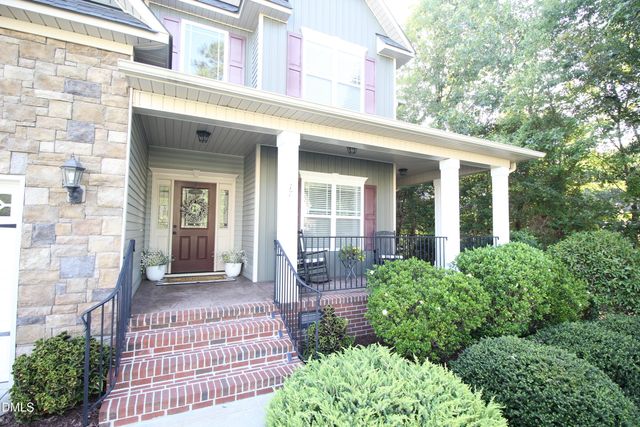 17 High Ridge Court, Willow Spring, NC 27592