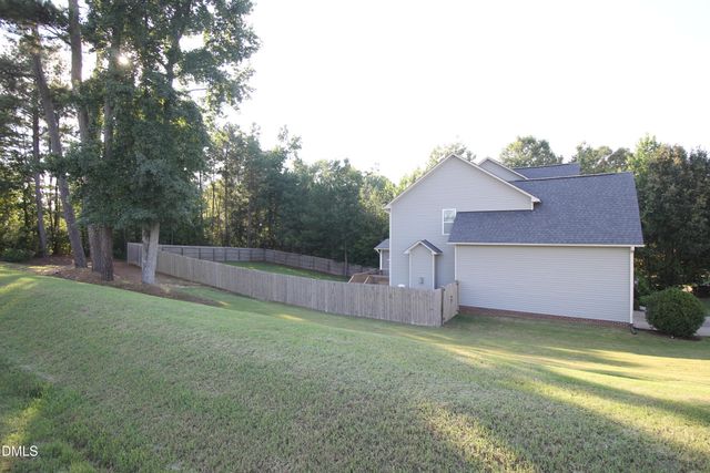 17 High Ridge Court, Willow Spring, NC 27592