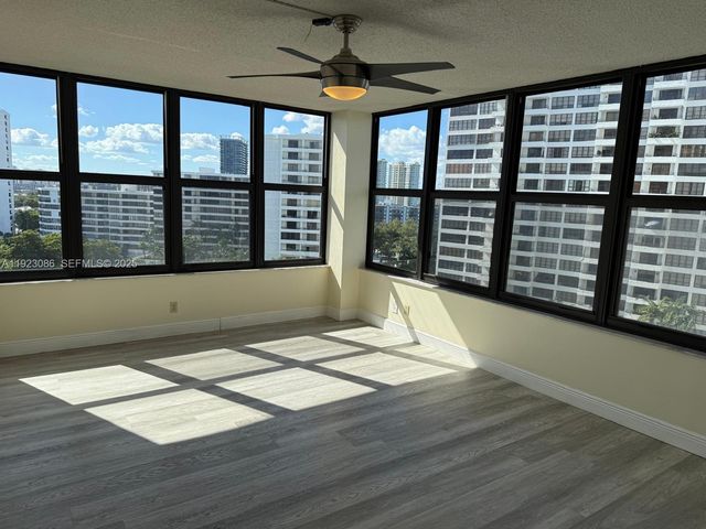 2500 Parkview Dr 1214, Hallandale Beach, FL 33009