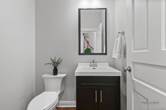 960 Danielson Court, Gurnee, IL 60031