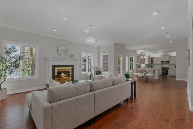 960 Danielson Court, Gurnee, IL 60031