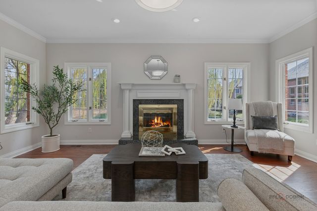 960 Danielson Court, Gurnee, IL 60031