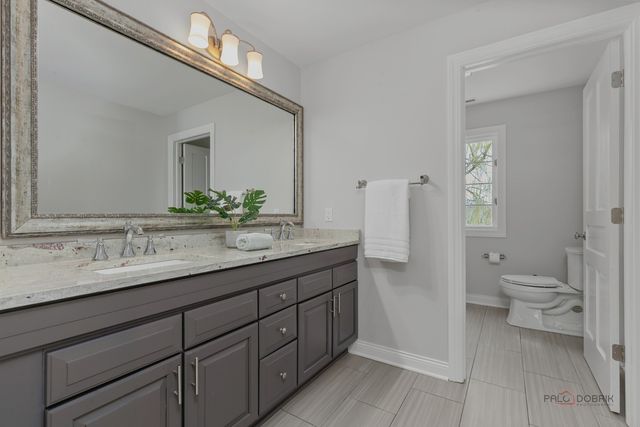 960 Danielson Court, Gurnee, IL 60031