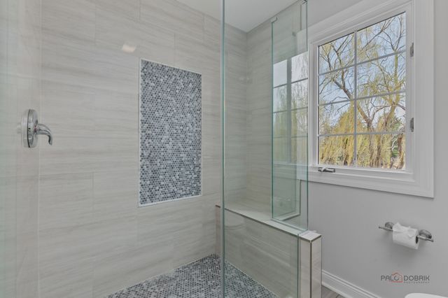 960 Danielson Court, Gurnee, IL 60031