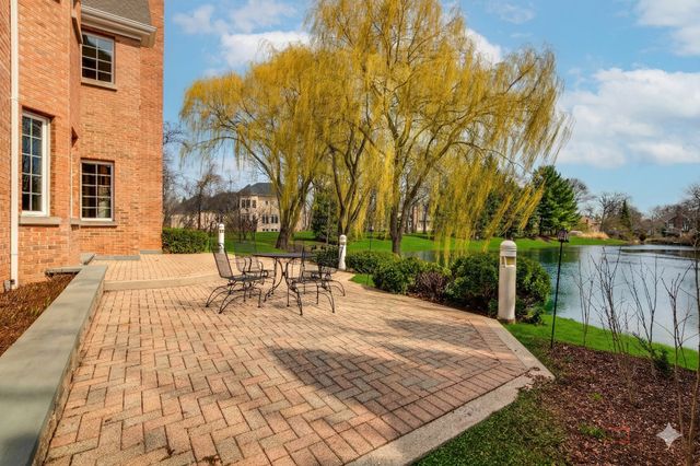 960 Danielson Court, Gurnee, IL 60031