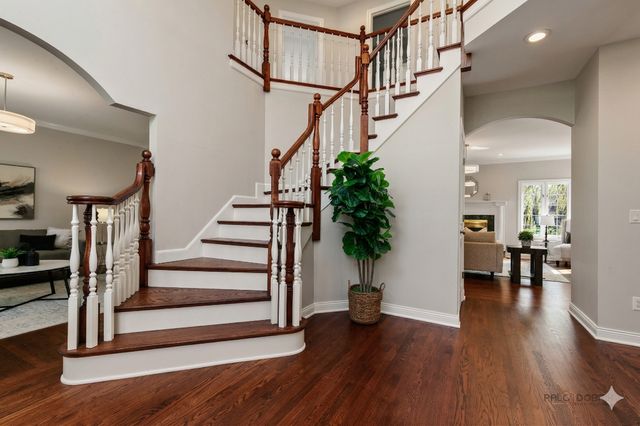 960 Danielson Court, Gurnee, IL 60031