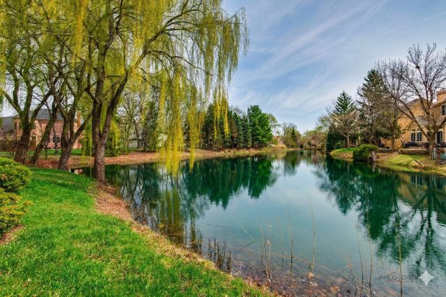 960 Danielson Court, Gurnee, IL 60031