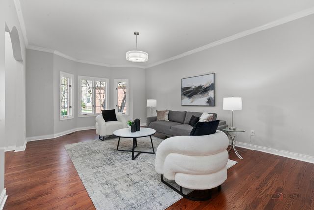 960 Danielson Court, Gurnee, IL 60031