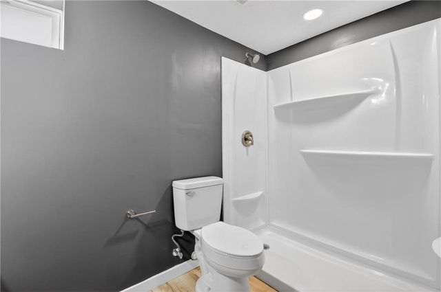 556 S Carlisle Drive, Sugar Creek, MO 64054