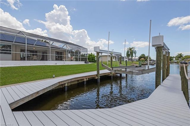 1210 SE 21st AVE, Cape Coral, FL 33990