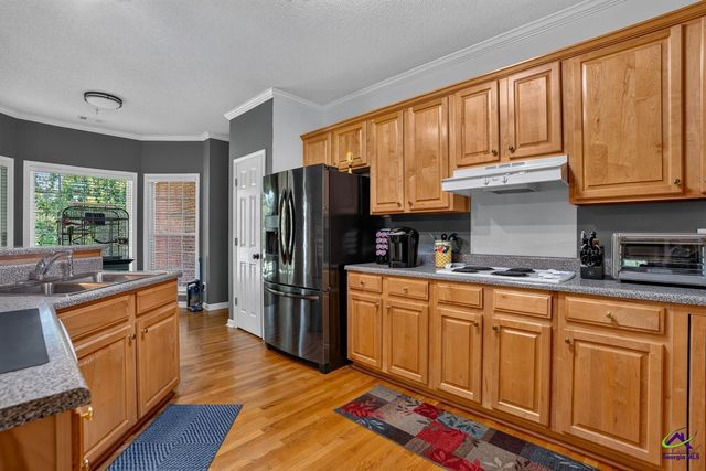 527 Sugarloaf Drive, Macon, GA 31204