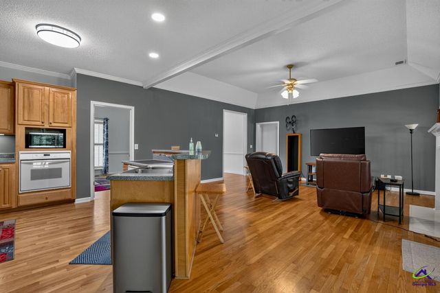 527 Sugarloaf Drive, Macon, GA 31204