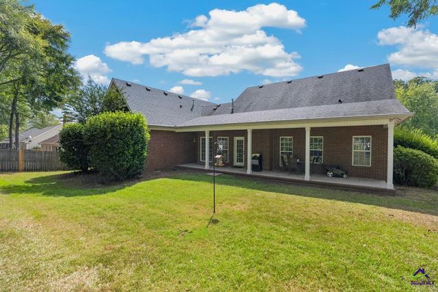 527 Sugarloaf Drive, Macon, GA 31204