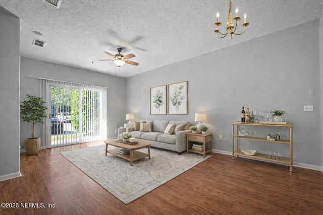 3631 KIRKPATRICK Circle 3, Jacksonville, FL 32210