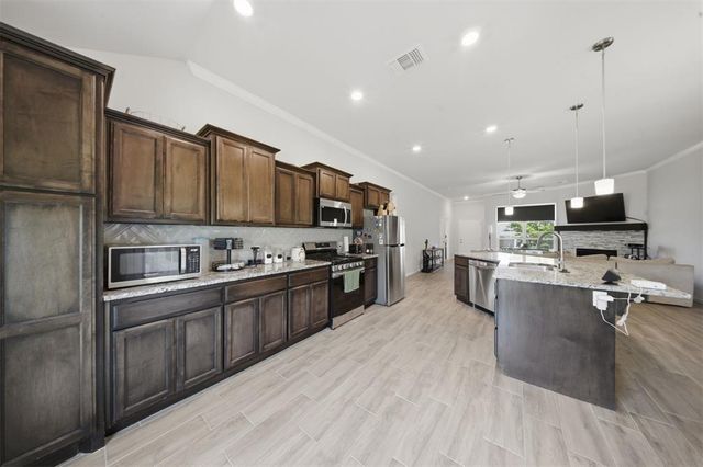 2115 Arcady Avenue, Norman, OK 73026